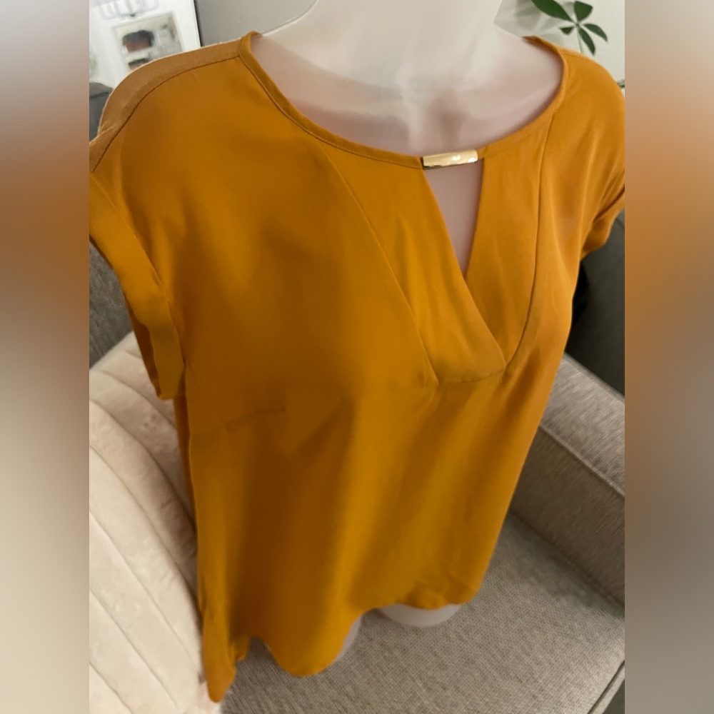Blouse - Picture 3 of 8